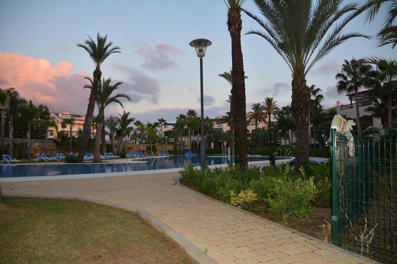 Apartment Medina De Banus Marbella Exterior foto